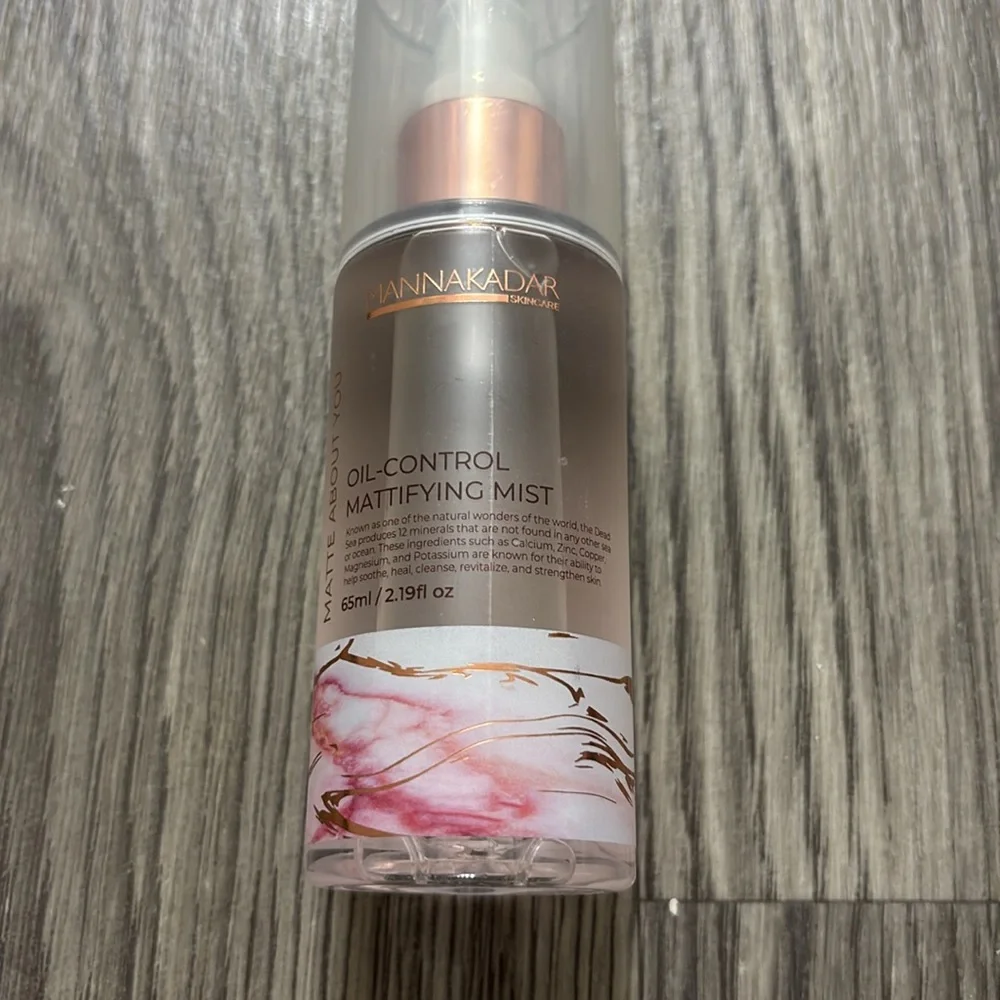 Mannakadar Oil Control Mattifying Mist